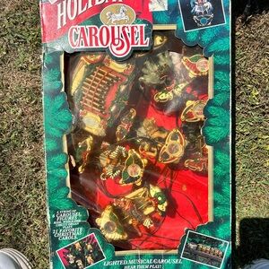 Vintage Holiday Musical Carousel